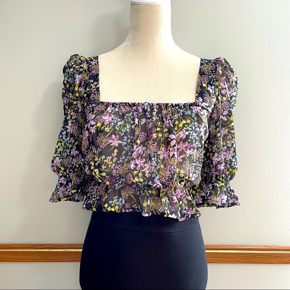 Puff Sleeve Crop Top